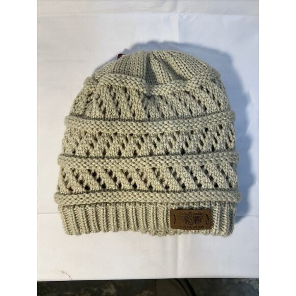 Angela And Williams Warm Insulated woman’s knit Hat Winter Soft Furry Inside NWT - Picture 8 of 8